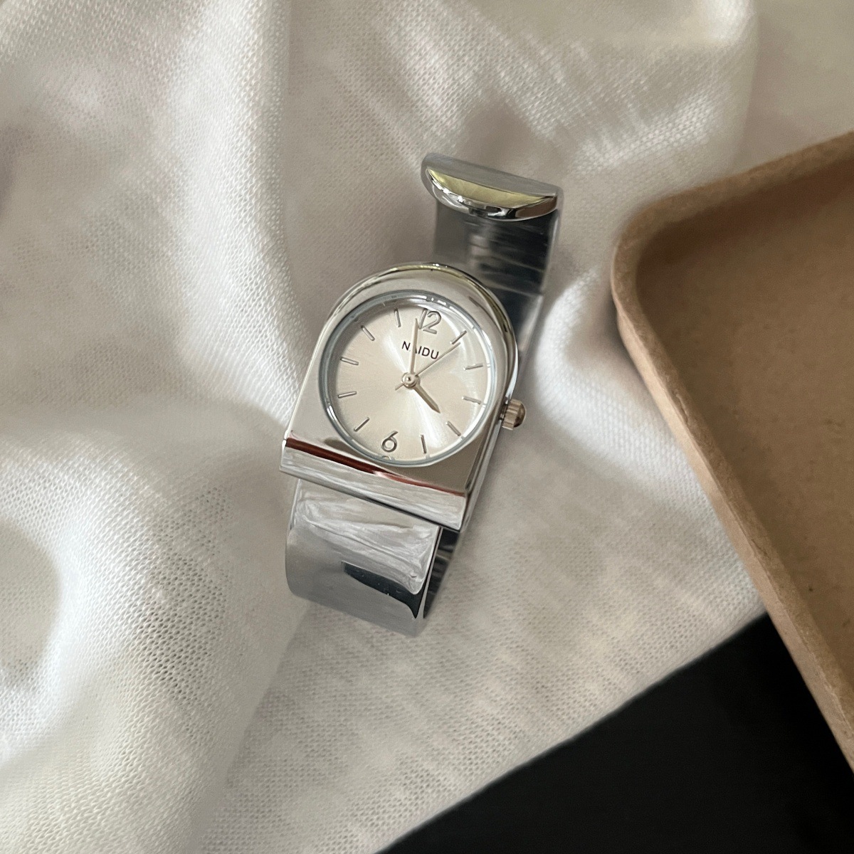 2026 New Gold Bracelet Watch W - Luxury Watch Levels recension och pris