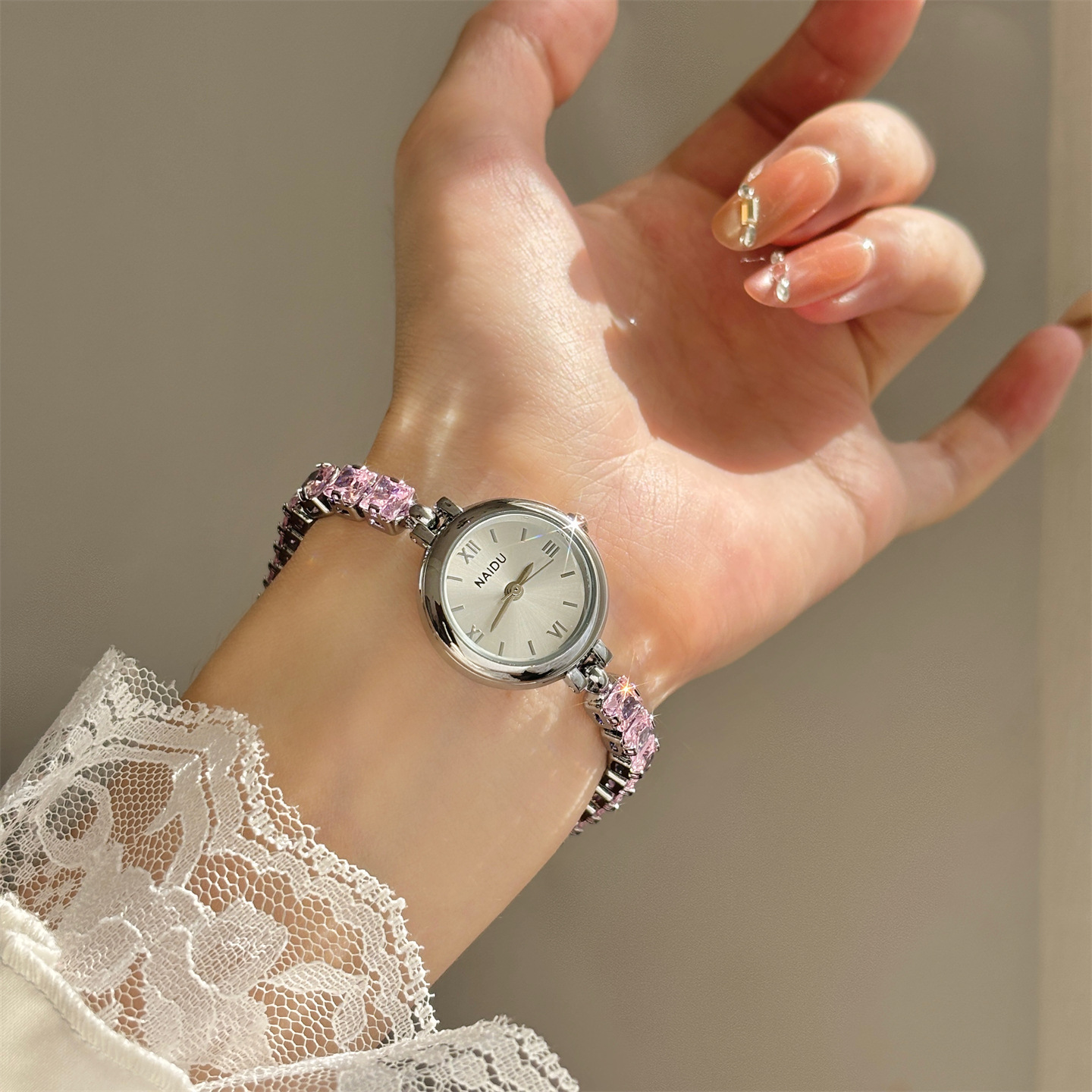 New Fashion Diamond-encrusted  - Luxury Watch Levels recension och pris