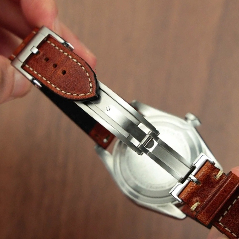 NEW Luxury Deployant Clasp 16m - Luxury Watch News recension och pris