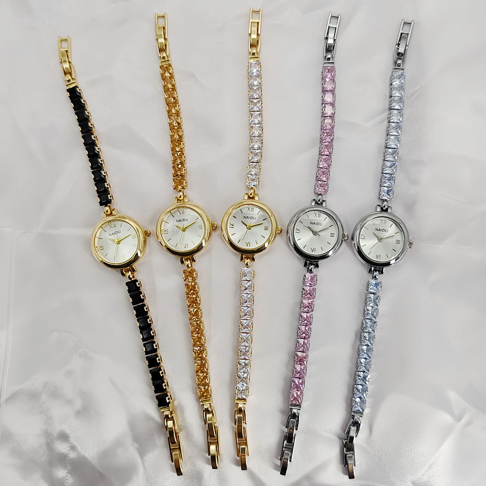 New Fashion Diamond-encrusted  - Luxury Watch Levels recension och pris