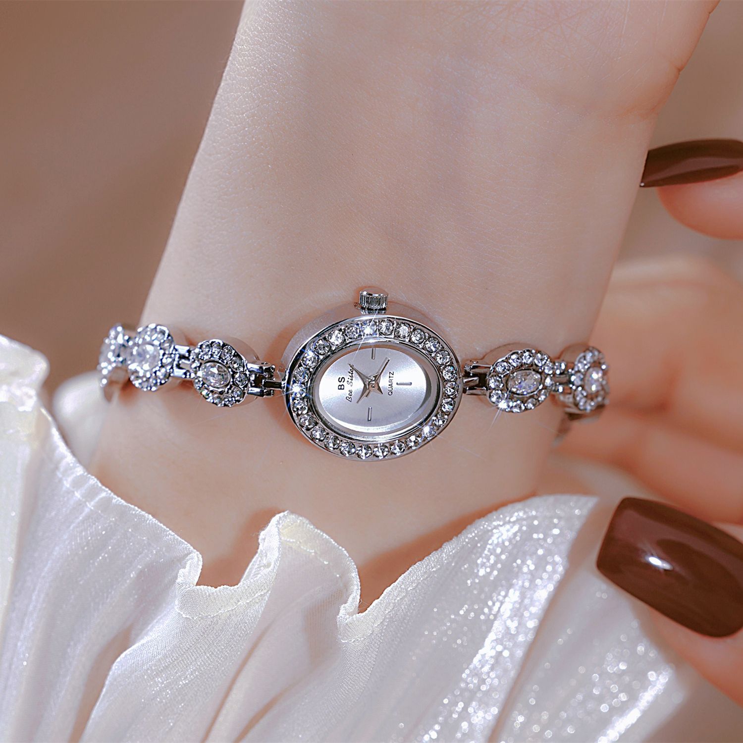 UTHAI New Women Chain Watch Li - Luxury Watch Female recension och pris