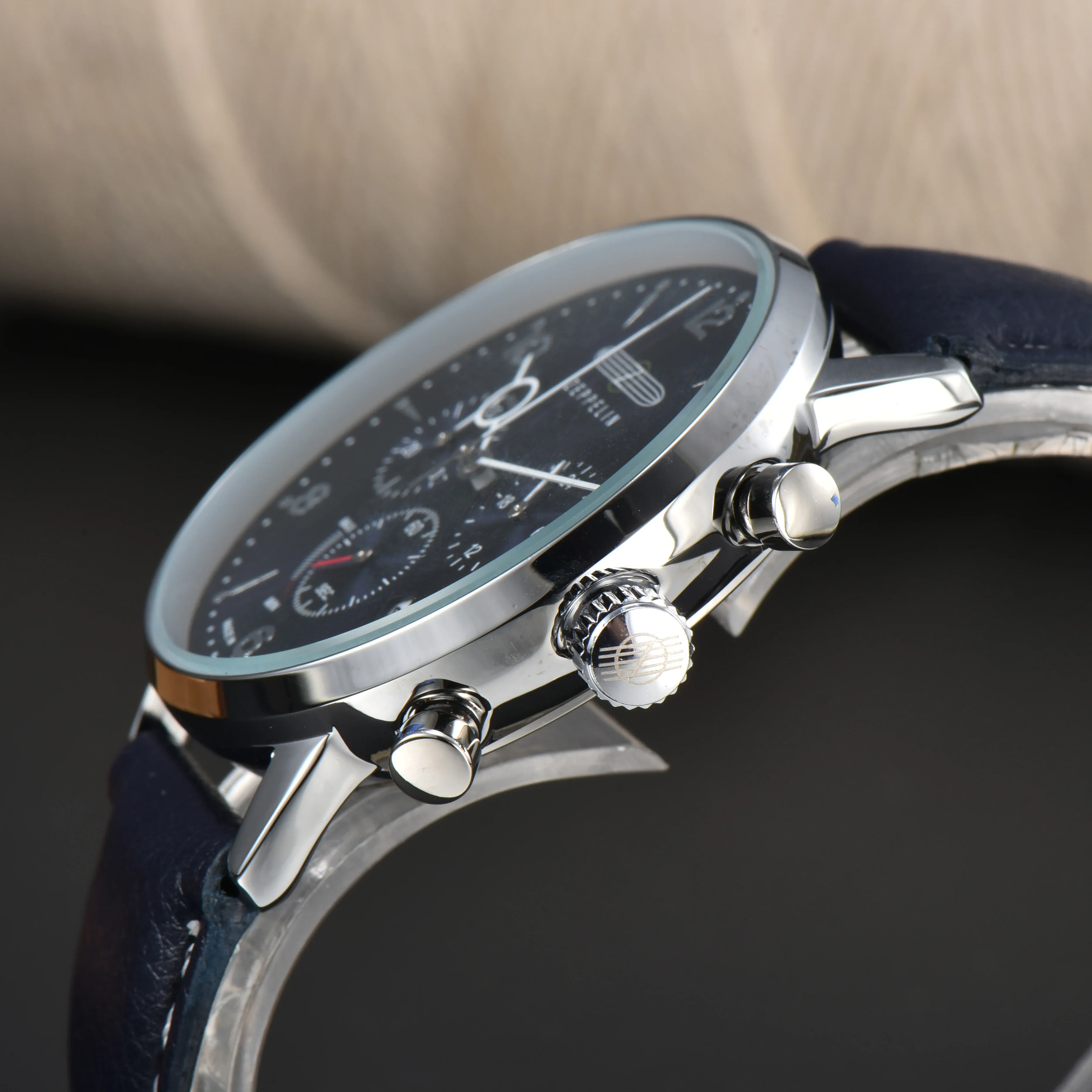 Classic ZEPPELIN Quartz Watch  - Luxury Watch Collection recension och pris